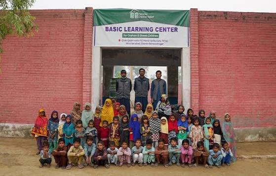 Children studying in a supported classroom